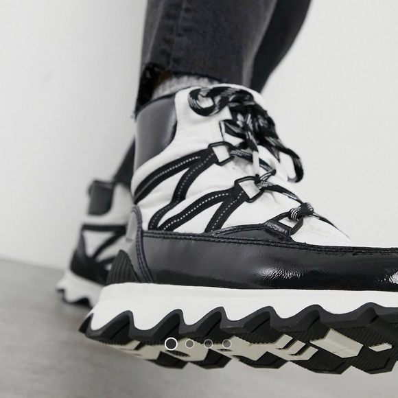 Sorel Kinetic Sport ankle boots in white - Picture 1 of 4